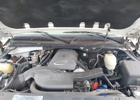 2005 Chevrolet Tahoe Z71 z USA, uszkodzony, nr VIN 1GNEC13T25R217438